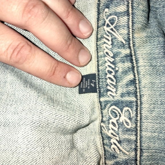 Vintage American Eagle Croppish denim jacket has adjustable band size Large - Picture 7 of 8